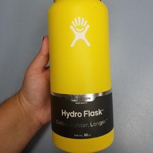 lemon hydro flask 32 oz
